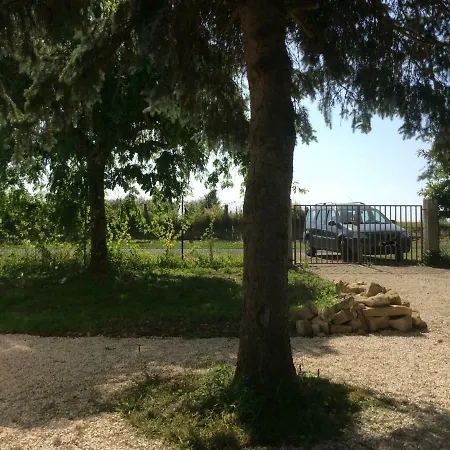 Holiday home Montmouton